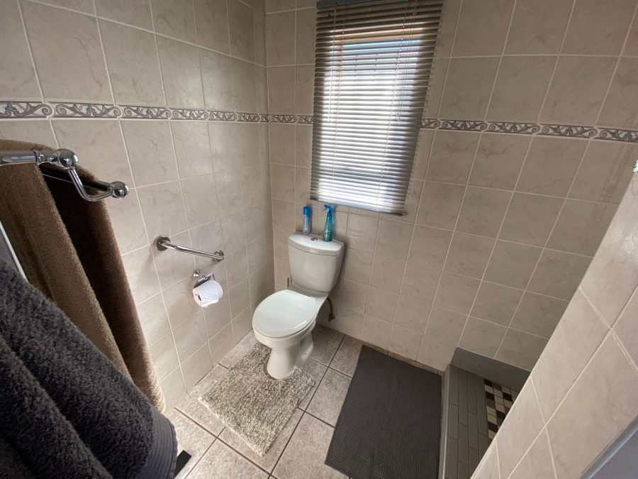 8 Bedroom Property for Sale in Grimbeeck Park North West